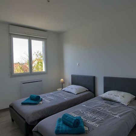 Montalieu Sejour 2 Maisons, Les Tulipes Ou Les Bambous Eksteriør billede